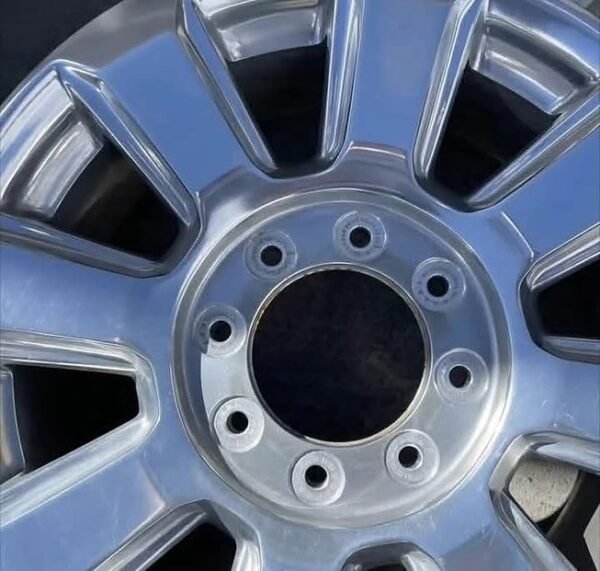Platinum R20 Rims – Excellent Condition with Lug Nuts, Sensors, and Center Caps